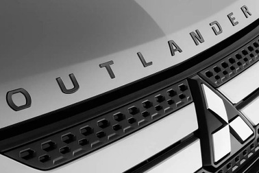 Mitsubishi Outlander có thể dùng động cơ Nissan