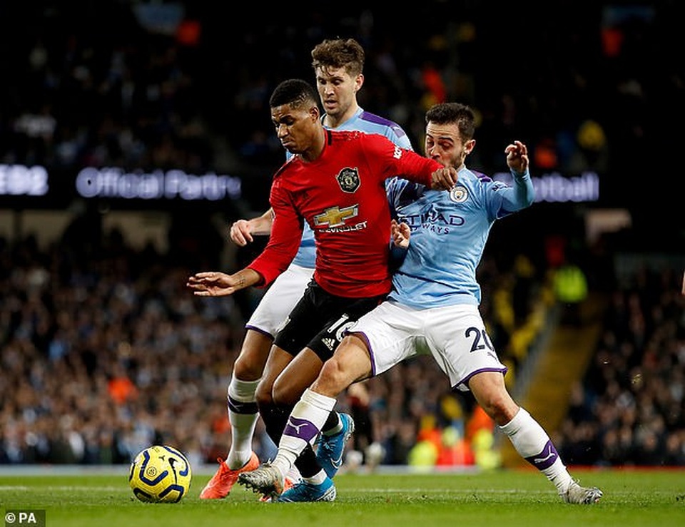 Tranh cãi khi VAR cứu thua Man Utd nhiều nhất ở Premier League - 10 Tranh cãi khi VAR cứu thua Man Utd nhiều nhất ở Premier League - 10