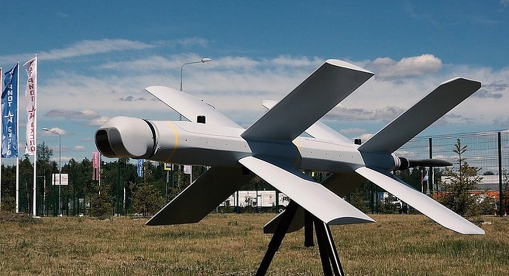 UAV sát thủ Nga tập kích, đánh nổ lựu pháo Mỹ ở Ukraine - 1 UAV sát thủ Nga tập kích, đánh nổ lựu pháo Mỹ ở Ukraine - 1