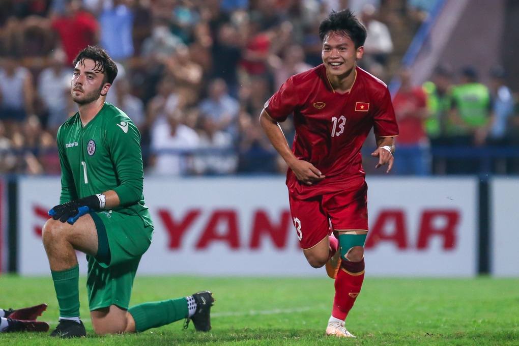 U23 Việt Nam đại thắng 6-0 trước U23 Guam - 2