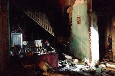 3 ngôi nhà đổ sập sau vụ nổ lớn, 3 người thương vong