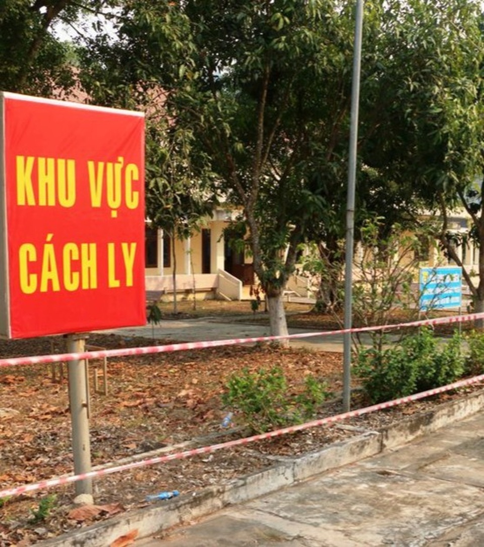 Không cách ly tài xế chở du khách cùng chuyến bay với ca nhiễm thứ 17 - 1 Không cách ly tài xế chở du khách cùng chuyến bay với ca nhiễm thứ 17 - 1