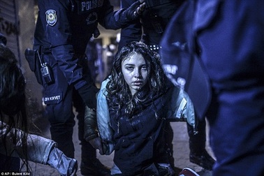 Nhìn lại một năm qua những bức ảnh đoạt giải Ảnh Báo chí Thế giới