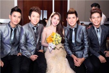 Hậu trường vui nhộn của Sao tham dự Gala nhạc Việt