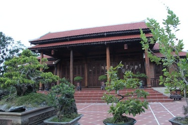 Vụ “sếp” kiểm lâm dựng nhà bằng gỗ quý: Đang làm rõ nguồn gỗ