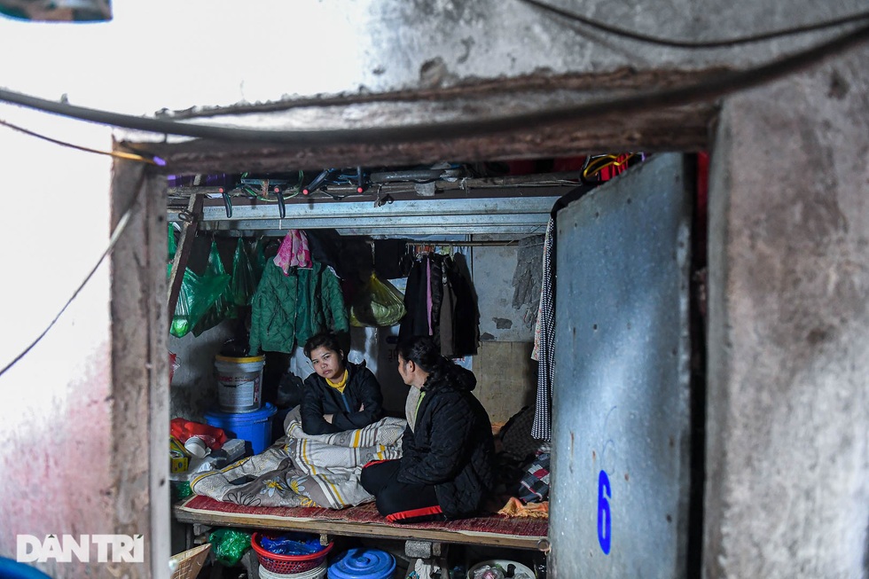 Cảnh trái ngược TPHCM - Hà Nội: Nơi nắng rát mặt, chỗ khốn khổ vì rét buốt - 5 Cảnh trái ngược TPHCM - Hà Nội: Nơi nắng rát mặt, chỗ khốn khổ vì rét buốt - 5