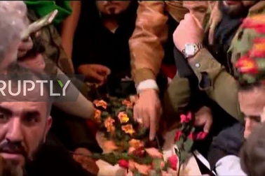 Hàng nghìn người Iran khóc thương đón thi thể Tướng Soleimani