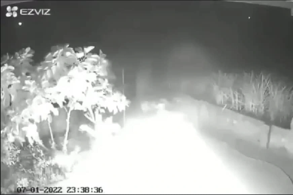 Để lại thư tuyệt mệnh, người phụ nữ đem xăng đến nhà người tình tự thiêu - 1 Để lại thư tuyệt mệnh, người phụ nữ đem xăng đến nhà người tình tự thiêu - 1