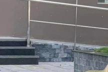 Người phụ nữ rơi từ chung cư 24 tầng xuống đất tử vong