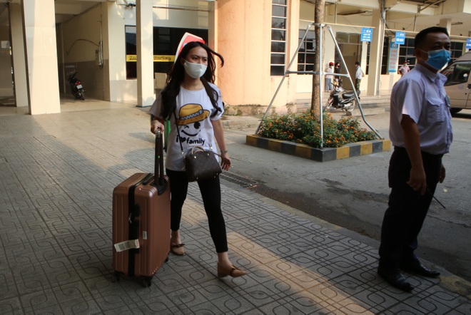 Người dân từ thành phố đổ về quê, cửa ngõ thủ đô ùn tắc - 16 Người dân từ thành phố đổ về quê, cửa ngõ thủ đô ùn tắc - 16