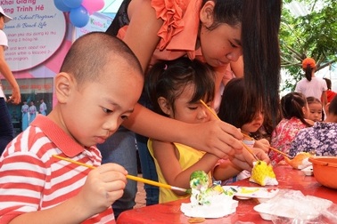 Xoay sở tìm nơi gửi con trong tháng hè