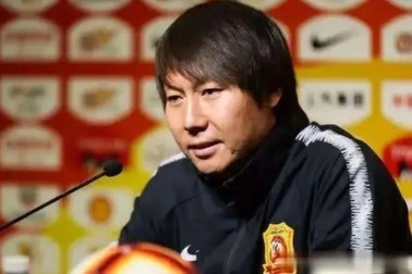 HLV Li Tie: "Trận gặp đội tuyển Việt Nam như chung kết với Trung Quốc"