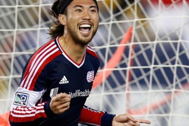 Lee Nguyễn ghi bàn thắng "siêu dị" ở MLS