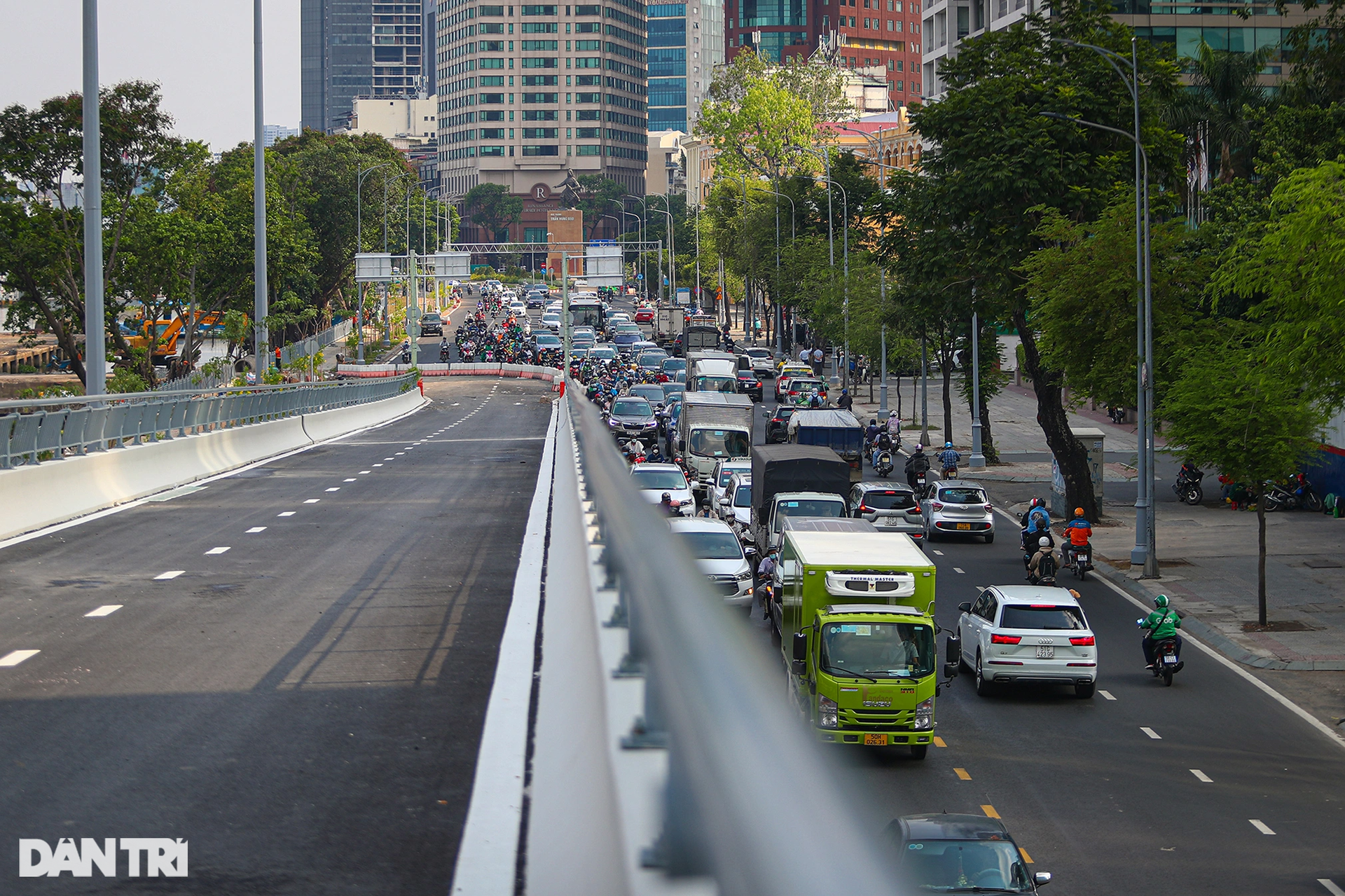 Sáng nay, cầu Thủ Thiêm 2 chính thức thông xe sau 7 năm thi công - 9 Sáng nay, cầu Thủ Thiêm 2 chính thức thông xe sau 7 năm thi công - 9