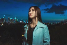 Hương Tràm sợ hãi khi bị Covid-19 "bủa vây" tại Mỹ