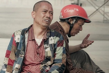 Đạo diễn "Làng ế vợ" bức xúc khi bị nói "làm hài đều là lừa đảo"