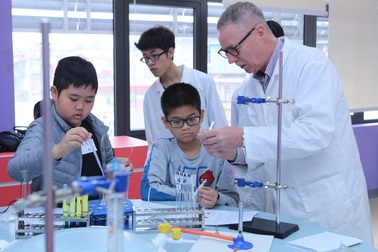 Phụ huynh và học sinh nói gì về trải nghiệm môi trường giáo dục toàn diện