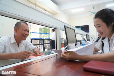 Thủ tướng: Đẩy nhanh chi trả cho người nghỉ việc theo chế độ