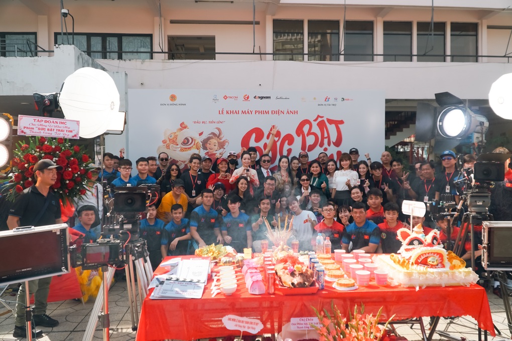 Lần đầu nghệ thuật Lân sư rồng được đưa lên phim điện ảnh ở Việt Nam - 1