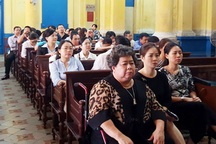 Triệu tập hàng loạt ngân hàng tới phiên tòa xử Hứa Thị Phấn