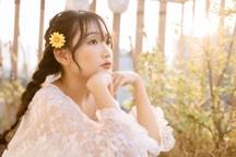 Nữ sinh cấp 3 sở hữu vẻ đẹp ngọt ngào tựa "nàng thơ"