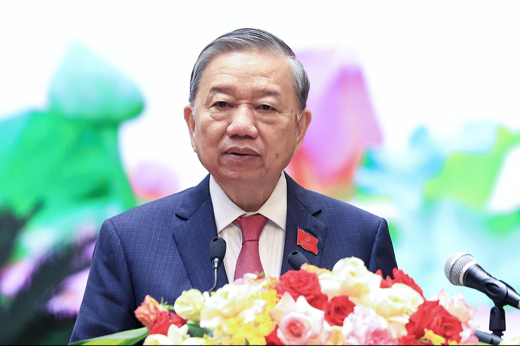 Tổng Bí thư: Củng cố quốc phòng theo hướng hiện đại để quân đội hùng mạnh - 2 Tổng Bí thư: Củng cố quốc phòng theo hướng hiện đại để quân đội hùng mạnh - 2