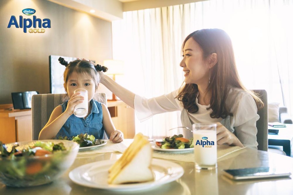 Dielac Alpha Gold - 33 năm đồng hành cùng thế hệ trẻ em Việt Nam phát triển toàn diện - 2 Dielac Alpha Gold - 33 năm đồng hành cùng thế hệ trẻ em Việt Nam phát triển toàn diện - 2