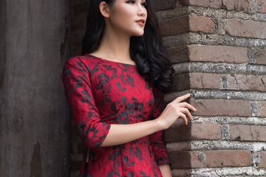 Mê mẩn với những mẫu áo dài cách tân đón xuân