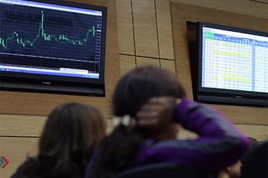 Nhiều cổ phiếu nóng quay đầu giảm giá