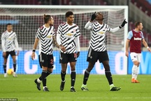 Man Utd mất Cavani và Martial ở đại chiến với Leipzig