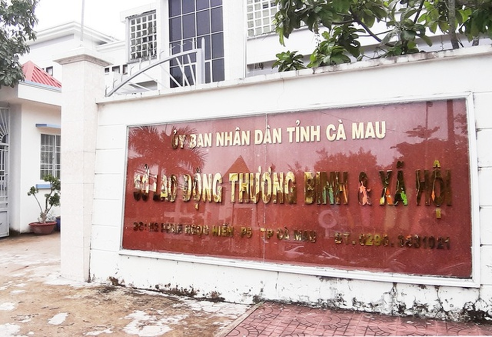 Cà Mau: Sở LĐ-TBXH đề nghị theo dõi lao động trở từ vùng dịch Covid-19 - 1 Cà Mau: Sở LĐ-TBXH đề nghị theo dõi lao động trở từ vùng dịch Covid-19 - 1