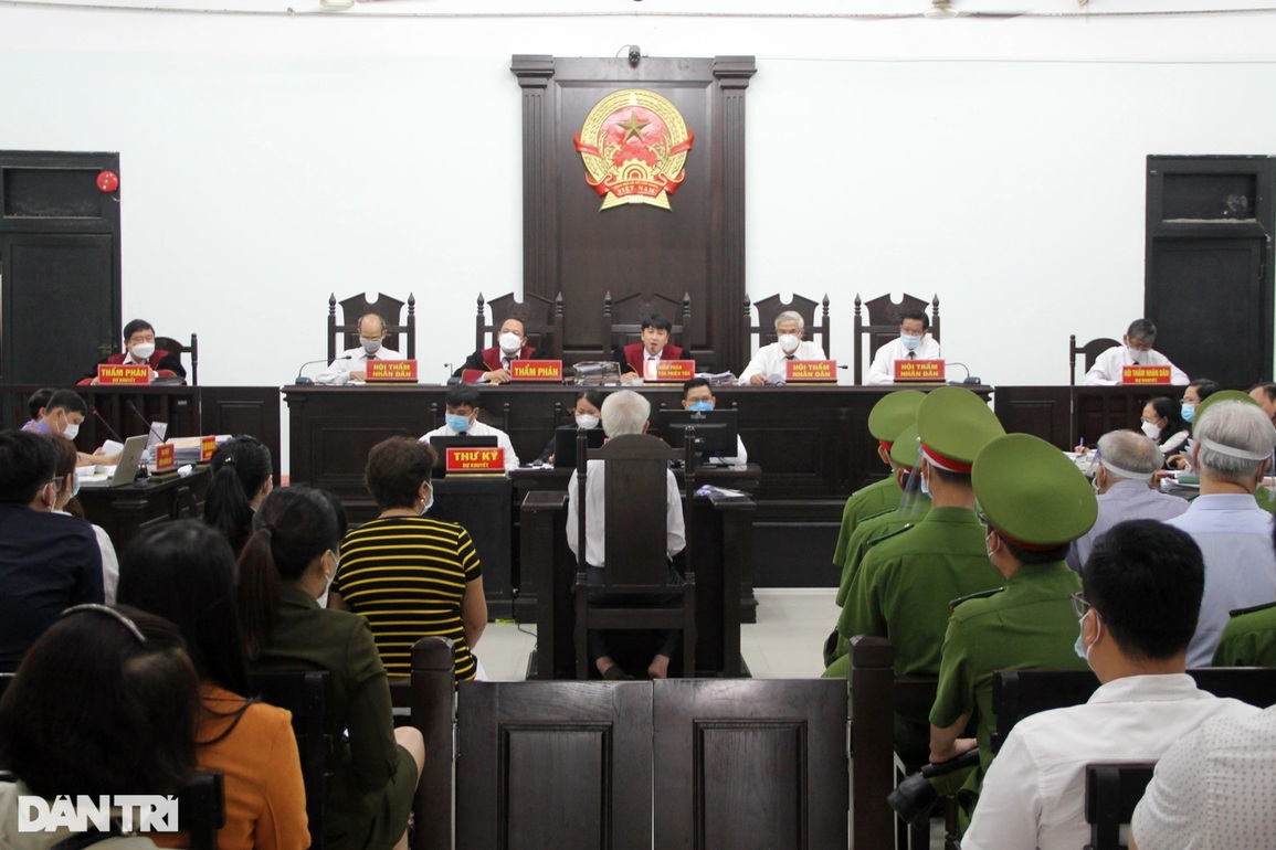 Cựu Chủ tịch Khánh Hòa: Tôi rất hối hận về những gì đã làm! - 3 Cựu Chủ tịch Khánh Hòa: Tôi rất hối hận về những gì đã làm! - 3