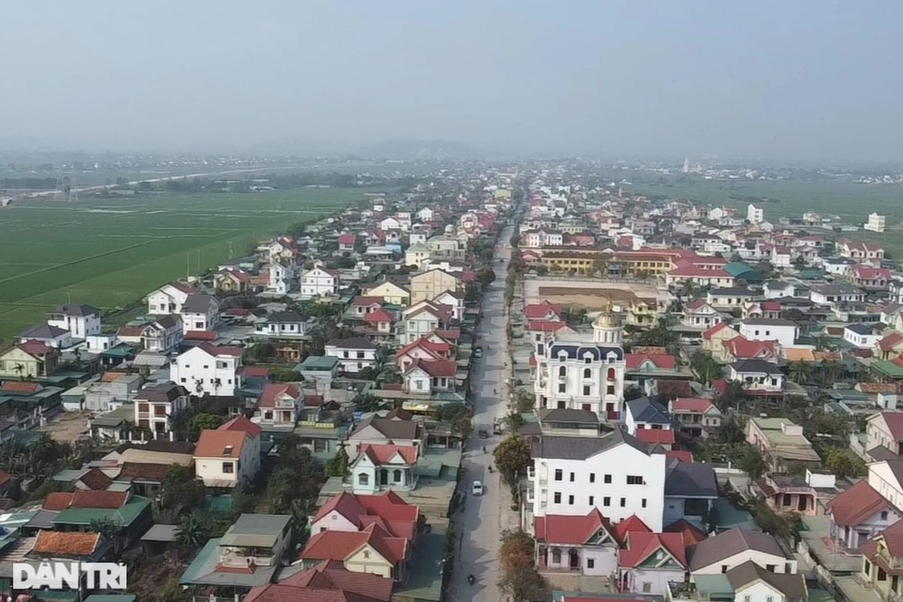 Xã tỷ phú đi lên từ… lông vịt, đồng nát - 7 Xã tỷ phú đi lên từ… lông vịt, đồng nát - 7