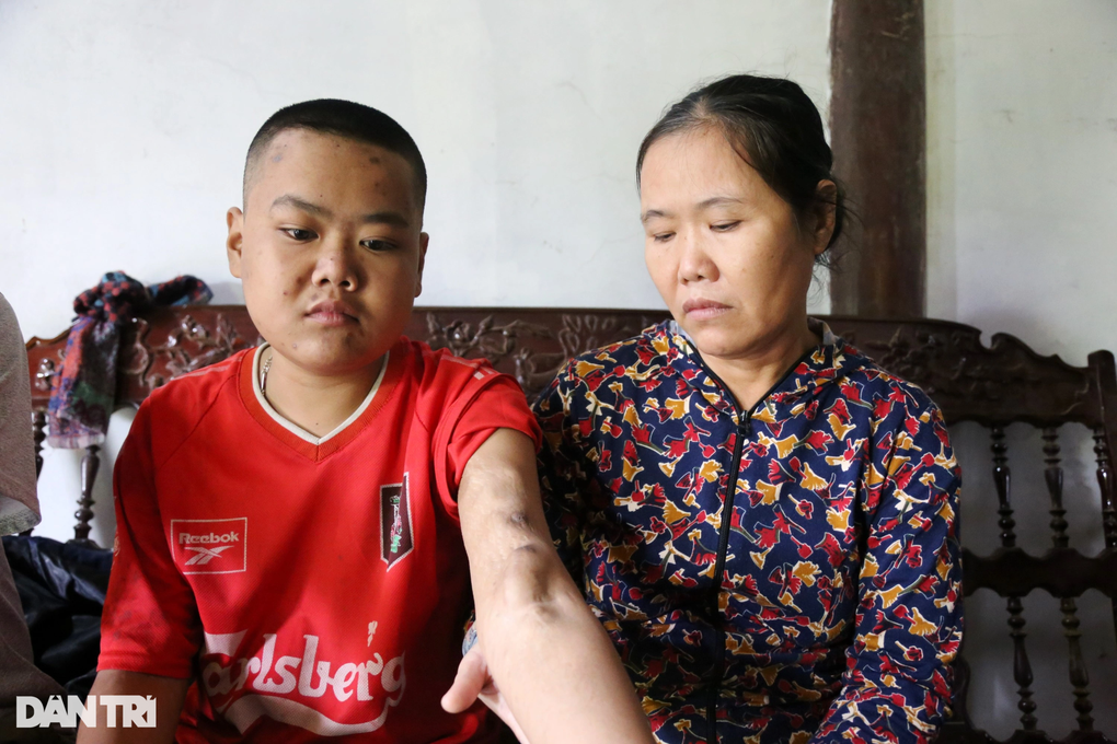 Khốn cùng người phụ nữ gánh 4 người thân bệnh tật - 4 Khốn cùng người phụ nữ gánh 4 người thân bệnh tật - 4