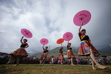 Nô nức đi hội Gầu Tào Sa Pa