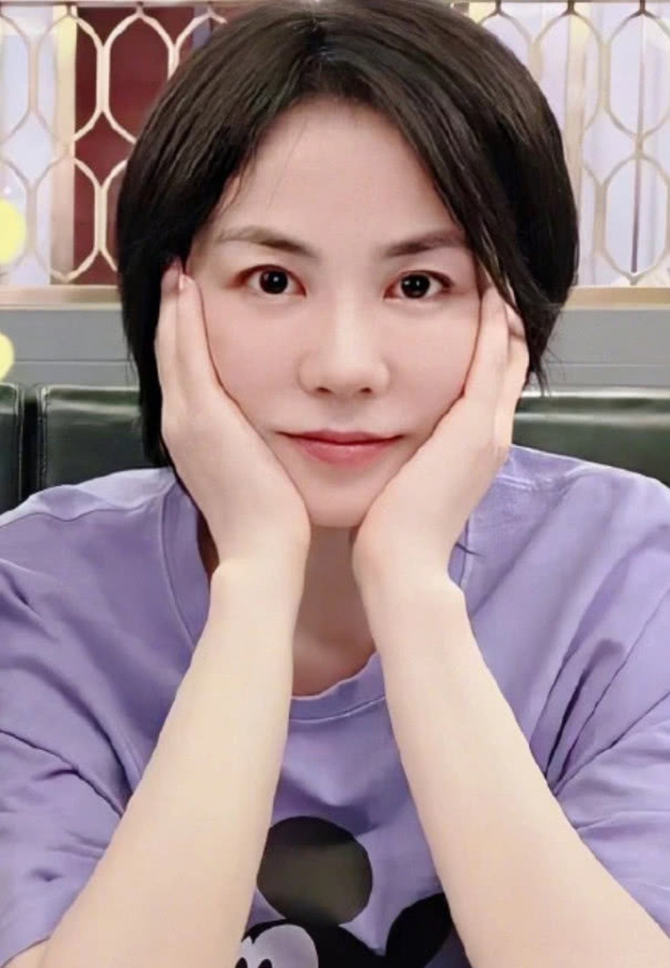 Hình ảnh hiếm hoi về Vương Phi gây sốt - 3