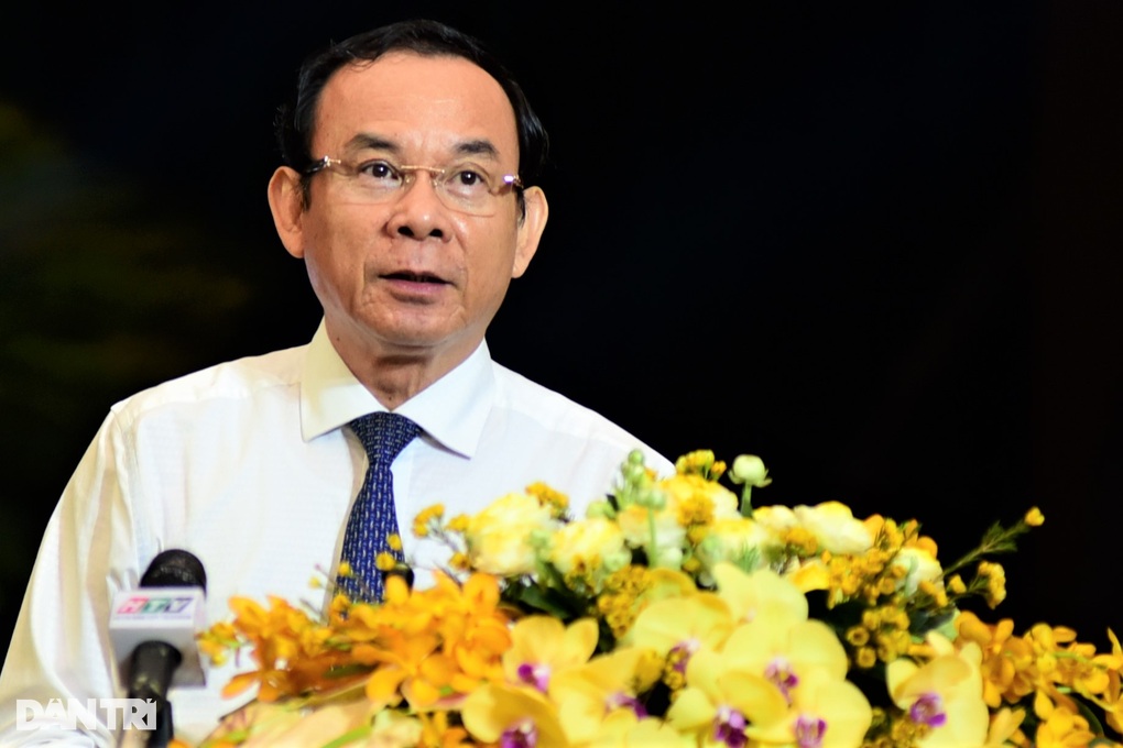 Bí thư TPHCM: Rất kinh khủng khi có người vì lòng trắc ẩn mà bị lừa - 1 Bí thư TPHCM: Rất kinh khủng khi có người vì lòng trắc ẩn mà bị lừa - 1