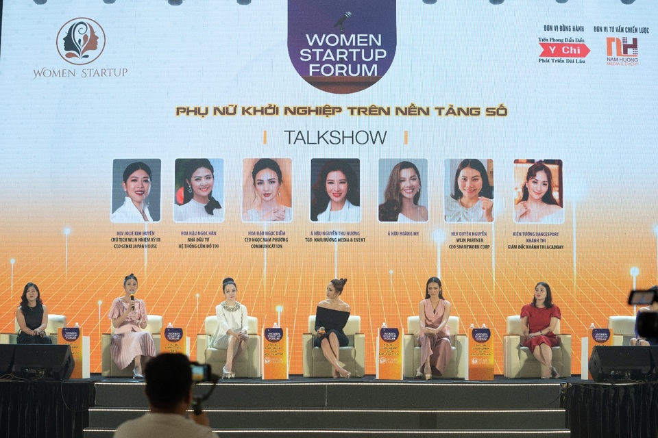 Hoa hậu Ngọc Hân dự sự kiện Phụ nữ khởi nghiệp trên nền tảng số - 8 Hoa hậu Ngọc Hân dự sự kiện Phụ nữ khởi nghiệp trên nền tảng số - 8