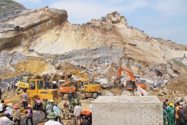 Khởi tố, bắt tạm giam chủ khai thác mỏ đá Lèn Cờ