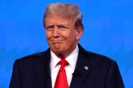 Ông Trump: "Tôi trông đẹp hơn bà Harris"