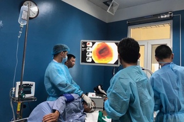 Chuyên gia Nhật cảnh báo rượu, thuốc lá đẩy nam giới vào nguy cơ ung thư