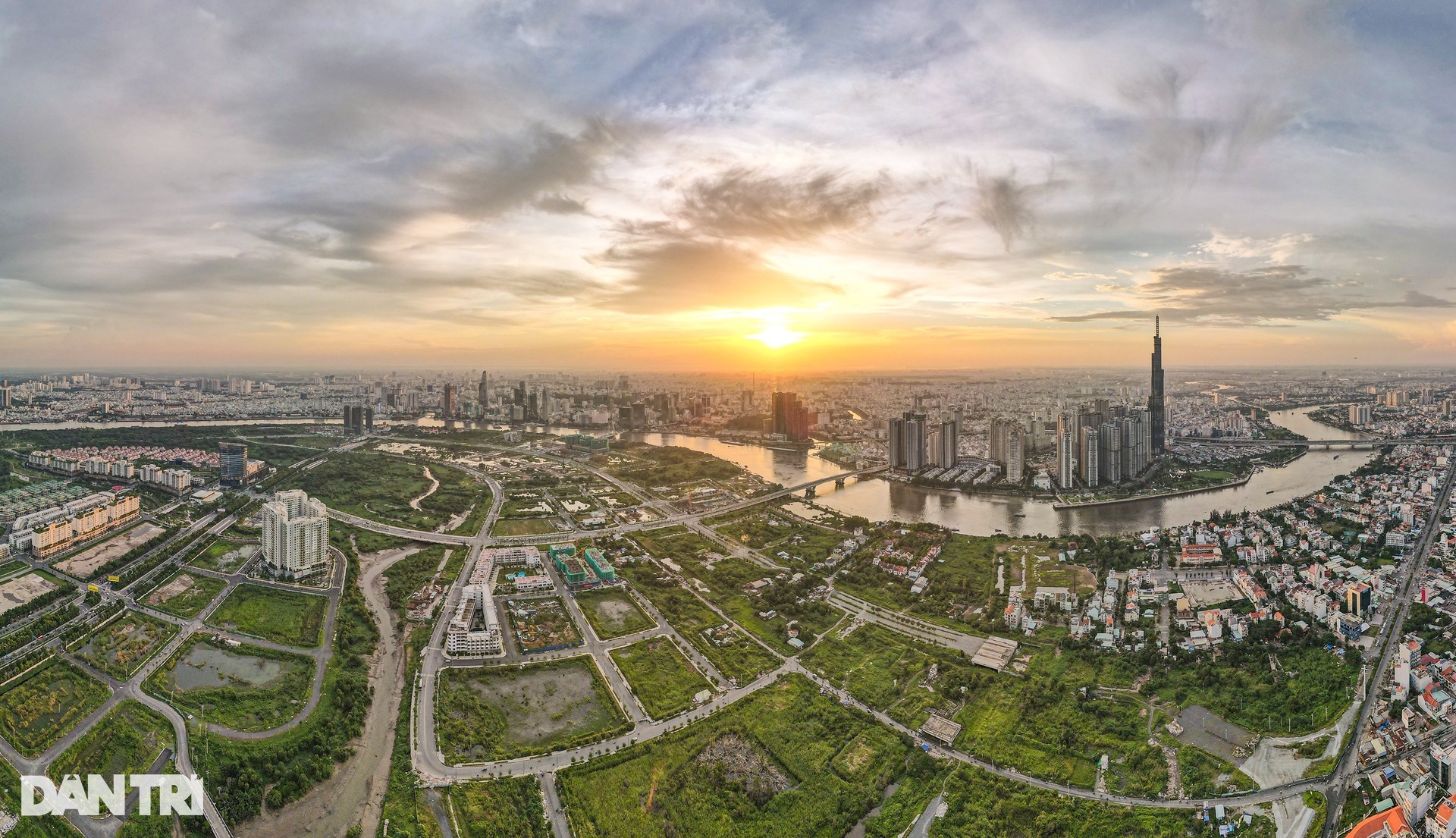 Thay vì loay hoay đợi cơ chế, TPHCM cần làm ra tấm ra món những gì đã có - 2 Thay vì loay hoay đợi cơ chế, TPHCM cần làm ra tấm ra món những gì đã có - 2