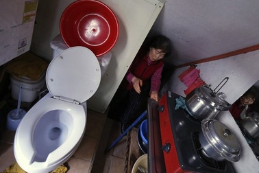 Từ “quan tài” đến phòng hộp diêm – những không gian sống “ngột thở” nhất