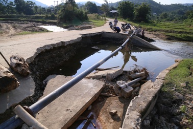 Hàng chục điểm sạt lở cầu, đường cần sửa chữa sau mưa lũ