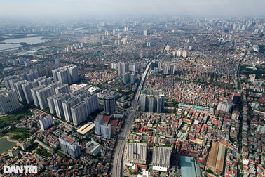 Tiền "chôn" vào đất