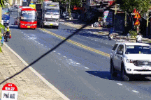 Nổi bật tuần qua: 2 xe tải đua nhau vượt ẩu, ép xe khách vào giữa chịu trận