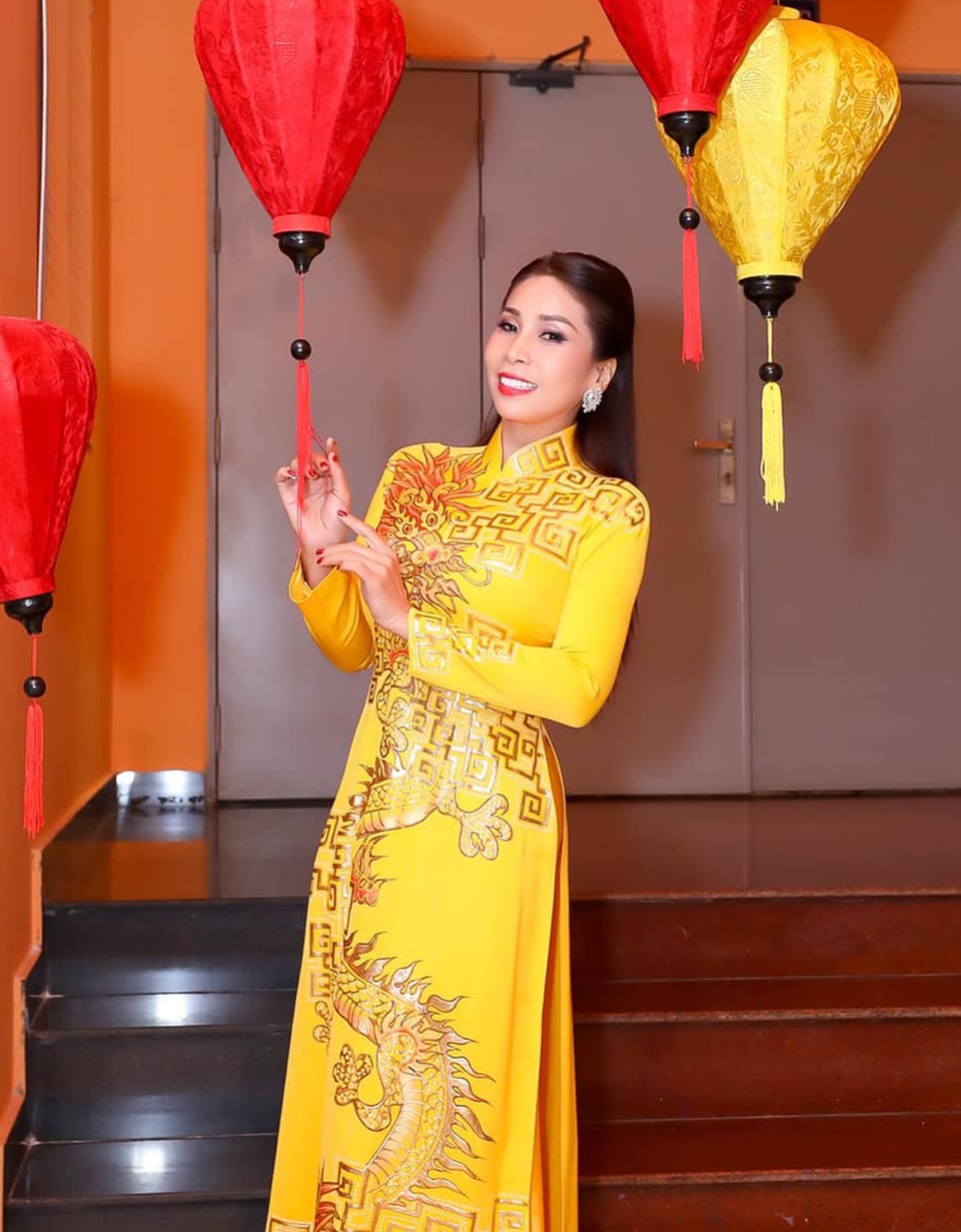 Sao Việt chúc Tết Nguyên Đán 2021 độc giả Dân trí - 4 Sao Việt chúc Tết Nguyên Đán 2021 độc giả Dân trí - 4