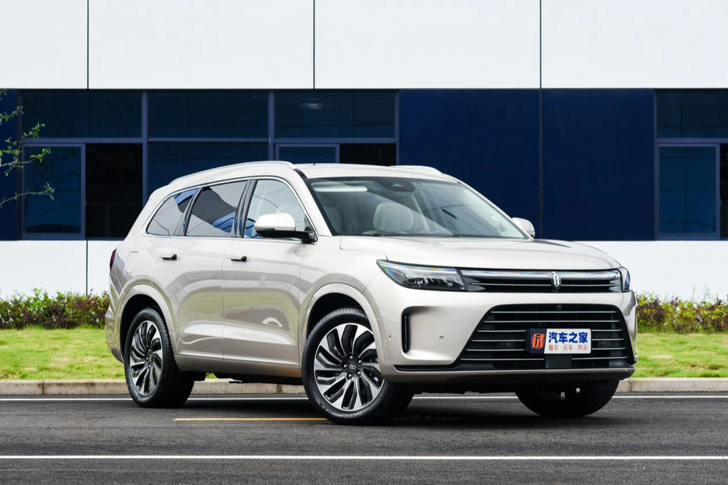 SUV điện của Huawei có gì đặc biệt mà chốt sale 20.000 xe chỉ sau 4 giờ? - 16 SUV điện của Huawei có gì đặc biệt mà chốt sale 20.000 xe chỉ sau 4 giờ? - 16
