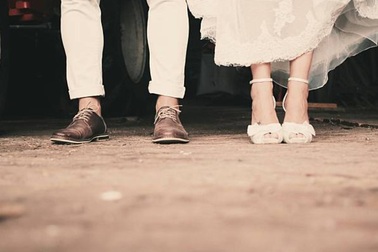 Mẹ chỉ có một - vợ dễ kiếm tìm không?