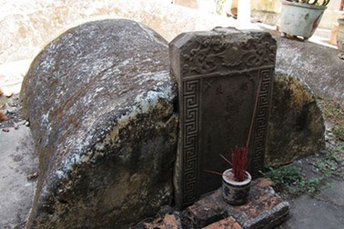 Phát hiện 2 ngôi mộ cổ độc đáo ở Đà Nẵng